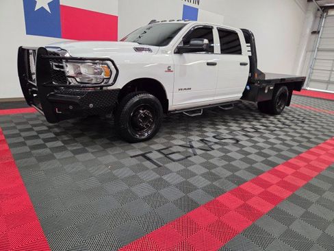 Used 2020 RAM 3500 Tradesman w/ Chrome Appearance Group AWD/4WD image 2
