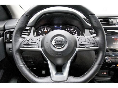 Certified 2022 Nissan Rogue Sport SV image 11