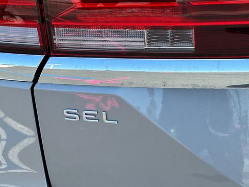 New 2026 Volkswagen Atlas SEL AWD/4WD image 7