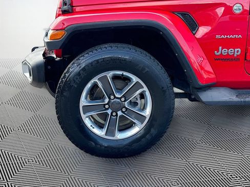 Certified 2022 Jeep Wrangler Unlimited Sahara AWD/4WD image 36