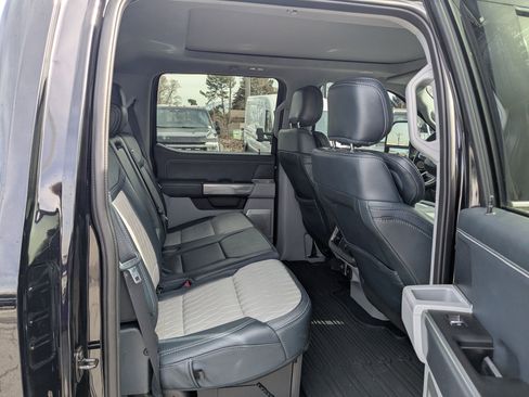 Used 2024 Ford F450 Limited image 33