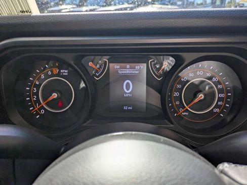 New 2025 Jeep Gladiator Sport image 23