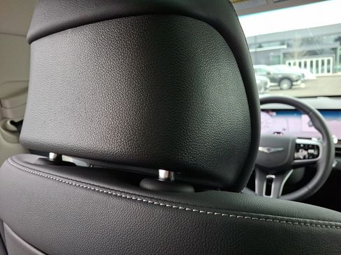 Certified 2025 Genesis GV80 3.5T Advanced image 13