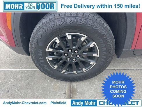 Used 2024 Chevrolet Traverse Z71 w/ LPO, Floor Liner Package AWD/4WD image 2