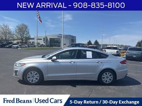 Certified 2019 Ford Fusion S FWD image 4