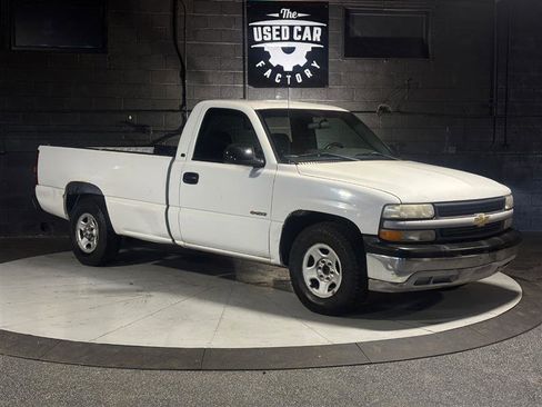 Used 2001 Chevrolet Silverado 1500 2WD Regular Cab w/ Firm Ride Suspension Pkg image 6