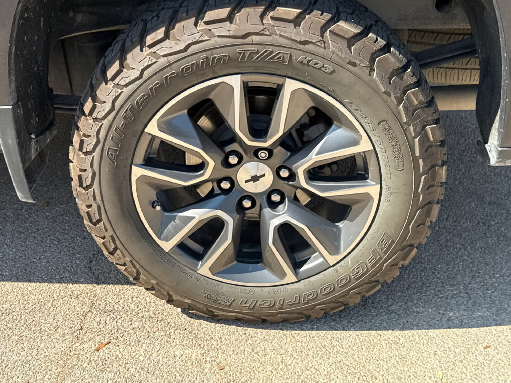 Used 2022 Chevrolet Silverado 1500 RST w/ Z71 Off-Road Package AWD/4WD image 8