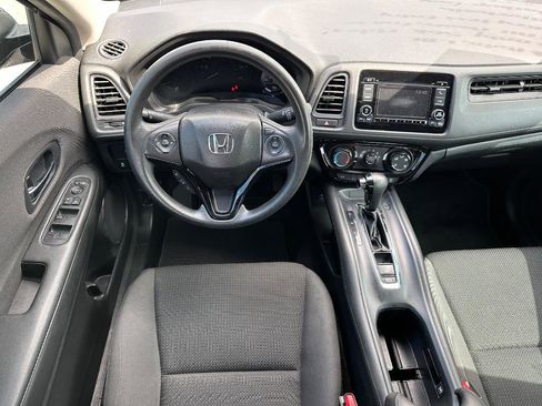Used 2022 Honda HR-V LX image 4