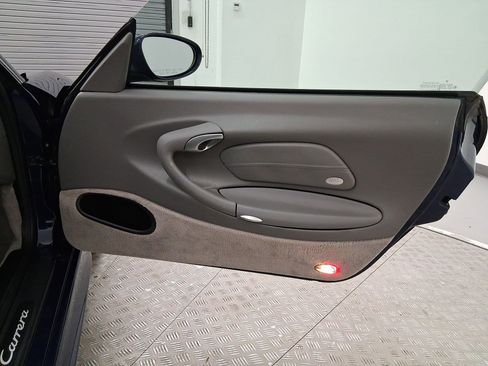 Used 2002 Porsche 911 Carrera image 25