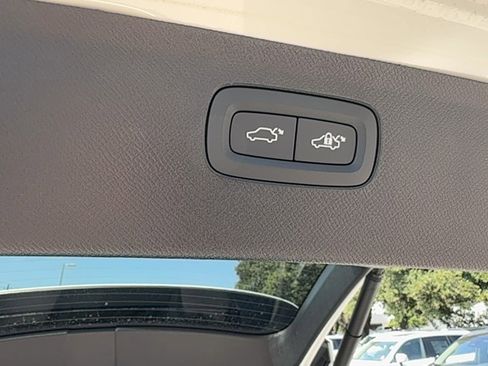 Certified 2025 Volvo XC90 B6 Core w/ Climate Package image 27