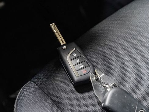 Certified 2025 Toyota Corolla LE FWD image 28