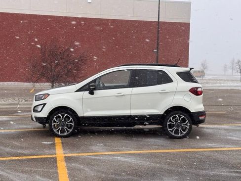 Used 2020 Ford EcoSport SES w/ SES Black Appearance Package image 32