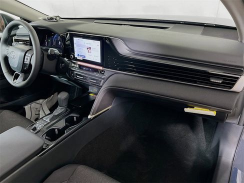 New 2026 Toyota Camry LE image 23