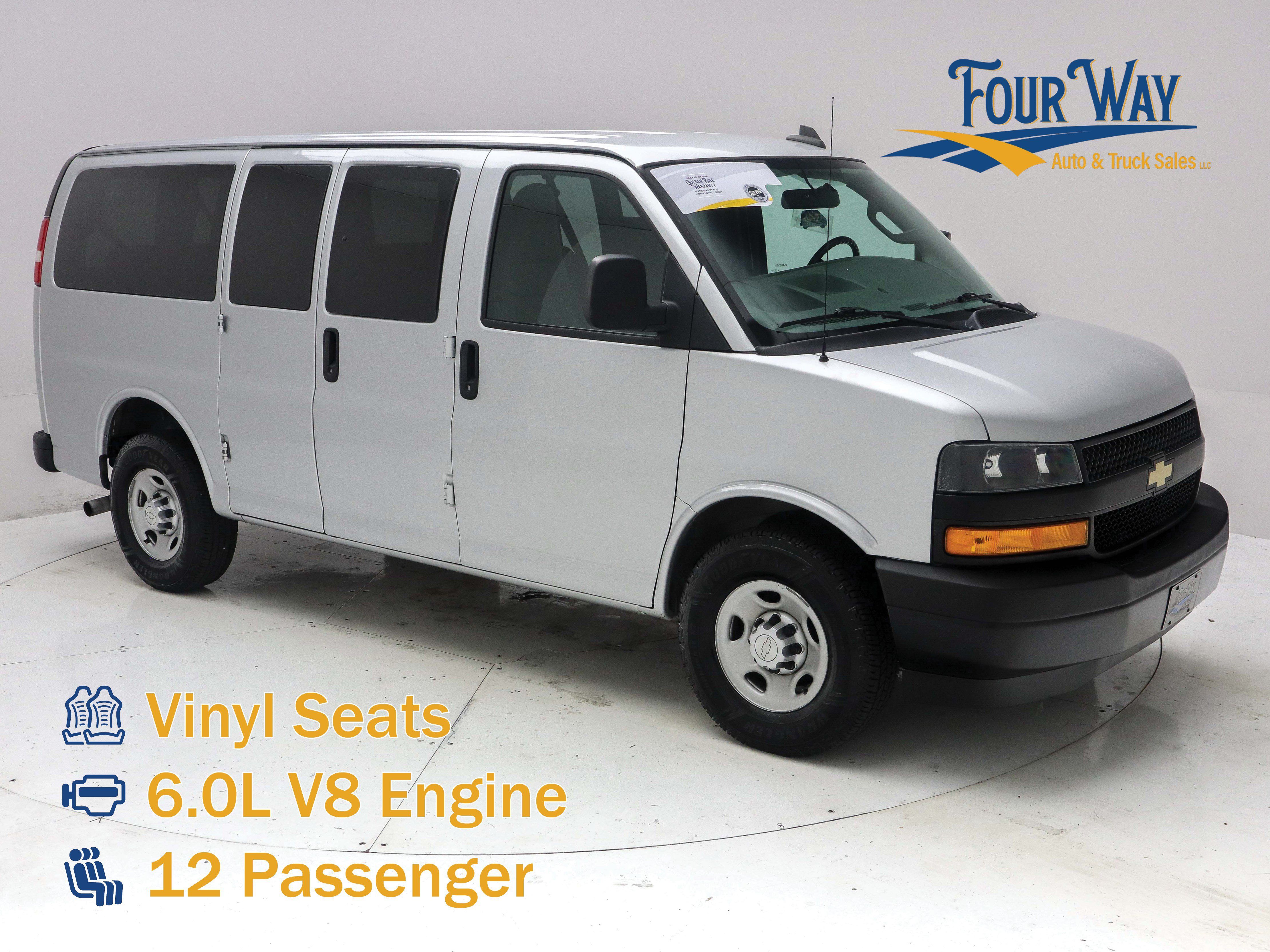 Used 2018 Chevrolet Express 2500 LS w/ Driver Convenience Package RWD image 1