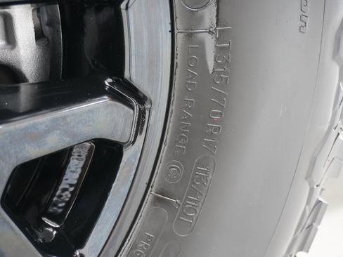 Used 2022 Ford F150 Raptor image 26