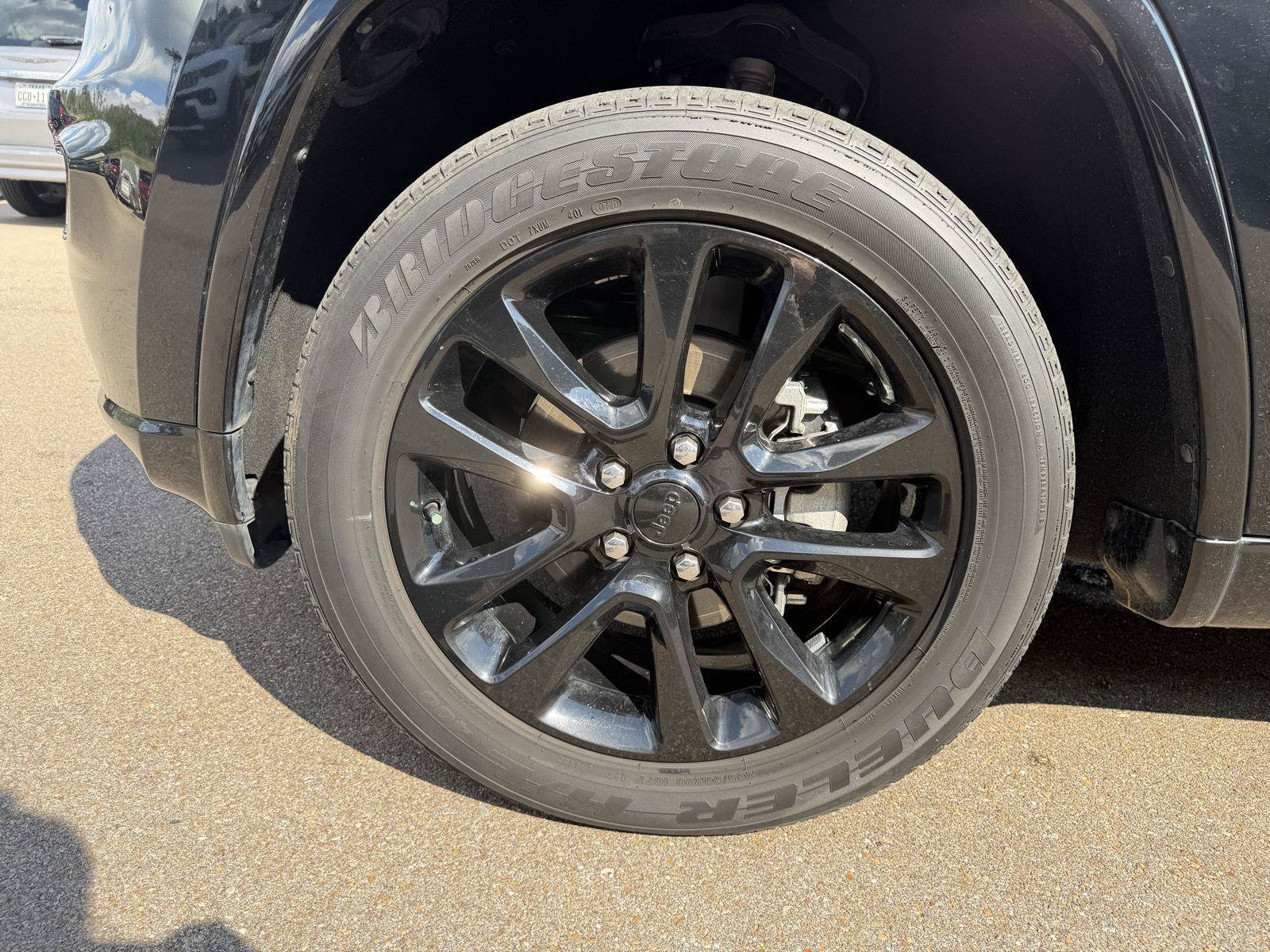Used 2020 Jeep Grand Cherokee Altitude RWD image 26