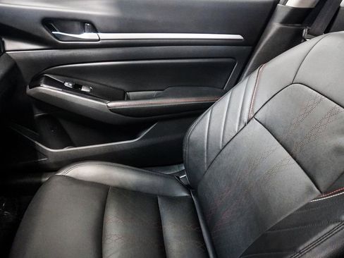 Used 2024 Nissan Altima 2.5 SR w/ SR Premium Package image 31