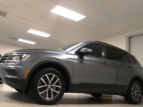 Used 2021 Volkswagen Tiguan S image 8