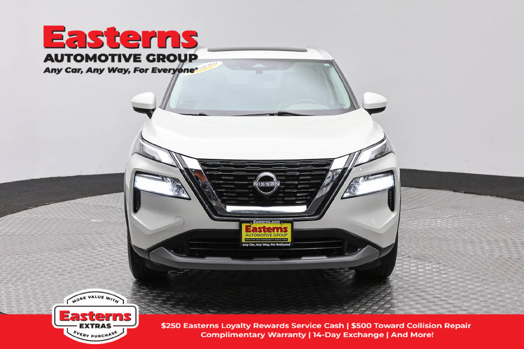 Used 2023 Nissan Rogue SV w/ SV Premium B Package AWD/4WD image 3