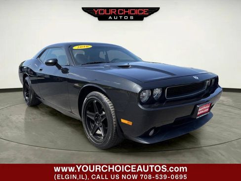 Used 2010 Dodge Challenger R/T RWD image 9