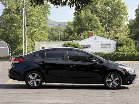 Used 2018 Kia Forte S FWD image 4