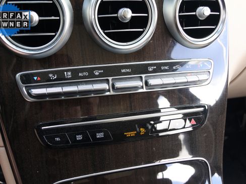 Certified 2022 Mercedes-Benz GLC 300 image 27