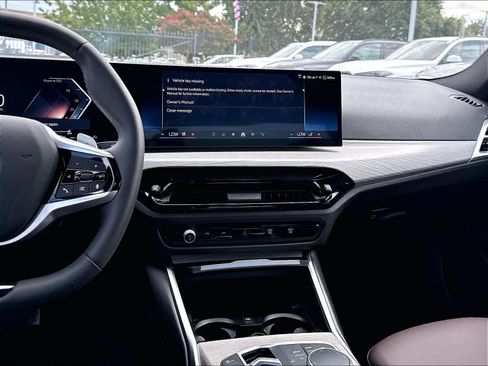 Used 2025 BMW 330i Sedan w/ Premium Package RWD image 12
