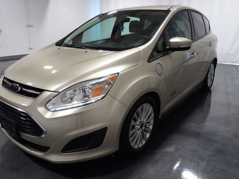 Used 2017 Ford C-MAX Energi SE image 3