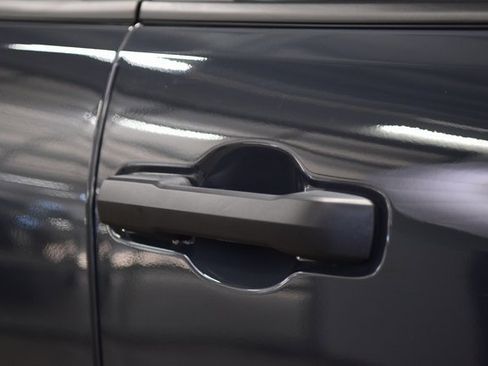 Used 2025 Toyota Tacoma Trailhunter image 21