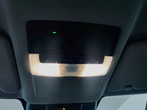 Used 2024 Nissan Rogue SV FWD image 21