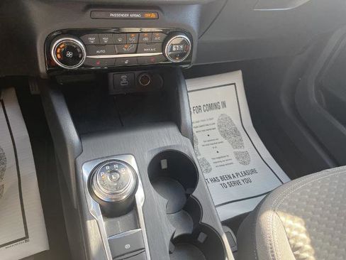 Certified 2021 Ford Escape SE w/ Cold Weather Package image 11