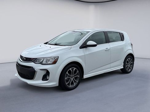 Used 2020 Chevrolet Sonic LT w/ Convenience Package FWD image 1