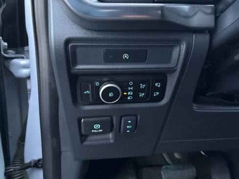 Used 2025 Ford F150 Lariat w/ Equipment Group 502A High image 22