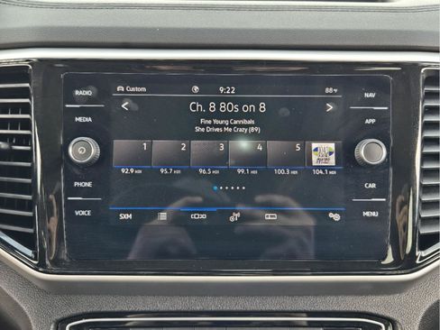 Used 2022 Volkswagen Atlas SEL R-Line AWD/4WD image 15