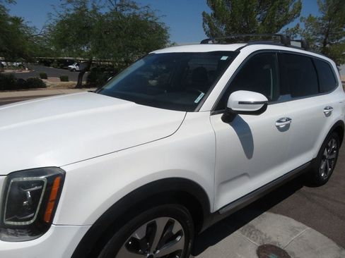 Used 2020 Kia Telluride S FWD image 8