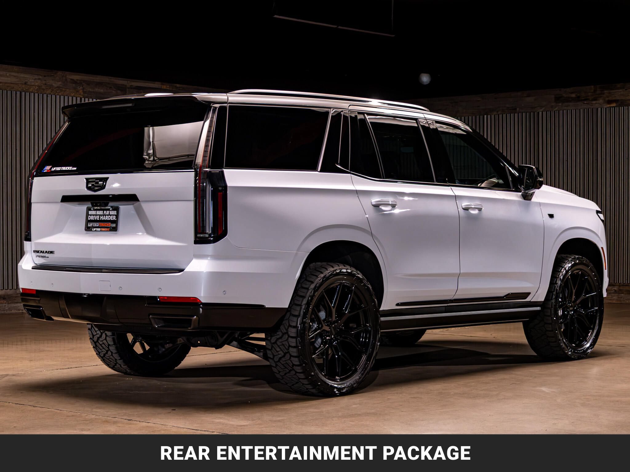 Used 2027 Cadillac Escalade Platinum Sport w/ LPO, ONYX Package AWD/4WD image 10