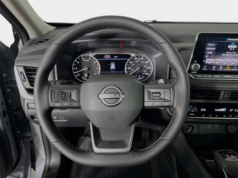 New 2026 Nissan Rogue SV FWD image 12