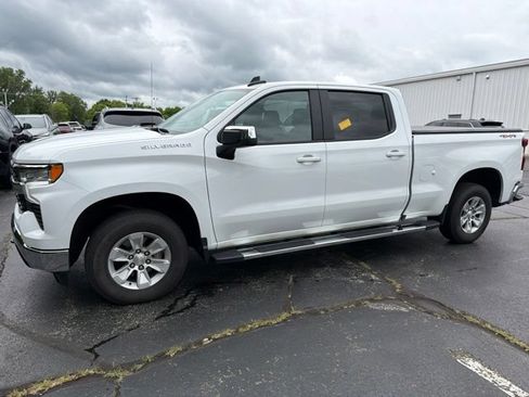 Certified 2022 Chevrolet Silverado 1500 LT w/ Protection Package AWD/4WD image 7