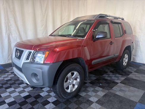 Used 2013 Nissan Xterra S w/ Value Package AWD/4WD image 2