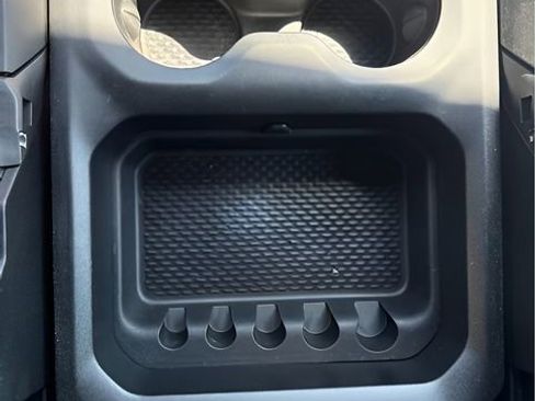 Used 2023 RAM 1500 Big Horn AWD/4WD image 35