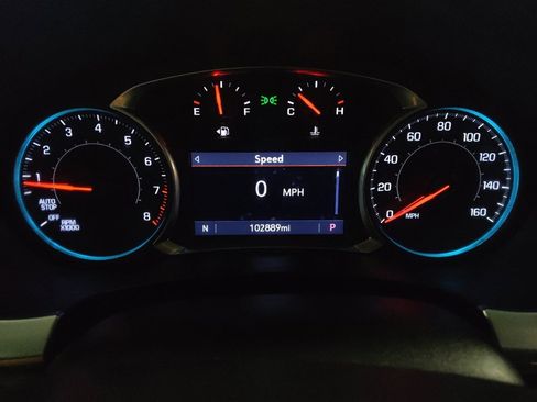 Used 2021 Chevrolet Traverse LT image 23