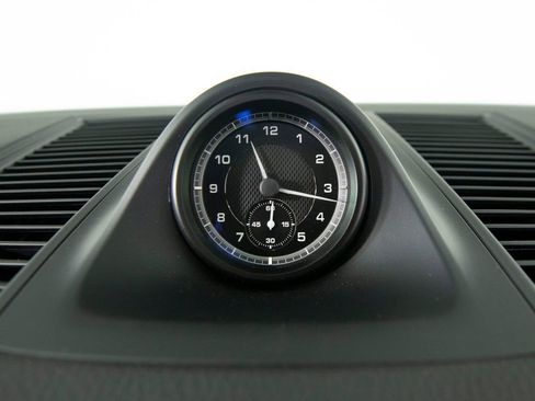 New 2026 Porsche Macan AWD/4WD image 24