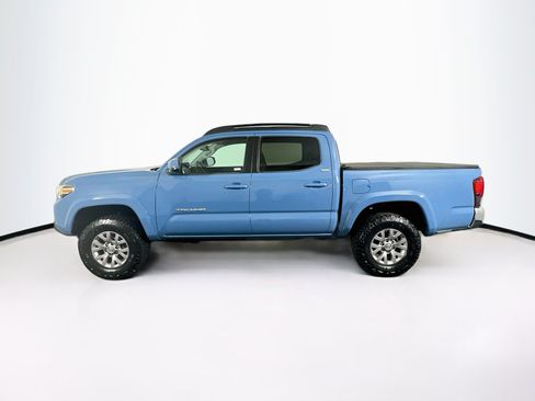 Used 2019 Toyota Tacoma SR5 AWD/4WD image 4