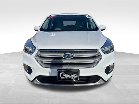 Used 2019 Ford Escape SE image 8