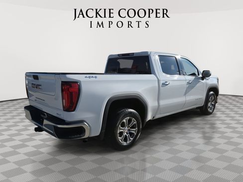 Used 2024 GMC Sierra 1500 SLT image 5
