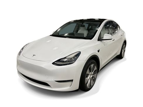 Certified 2023 Tesla Model Y AWD image 28