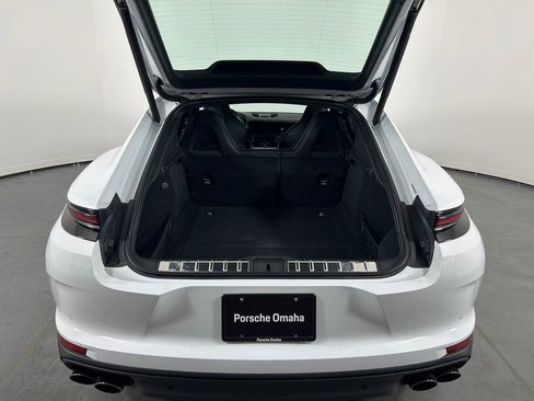 Certified 2024 Porsche Panamera 4 AWD/4WD image 29