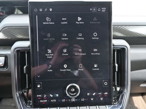 Used 2026 GMC Yukon AT4 w/ AT4 Premium Plus Package AWD/4WD image 22