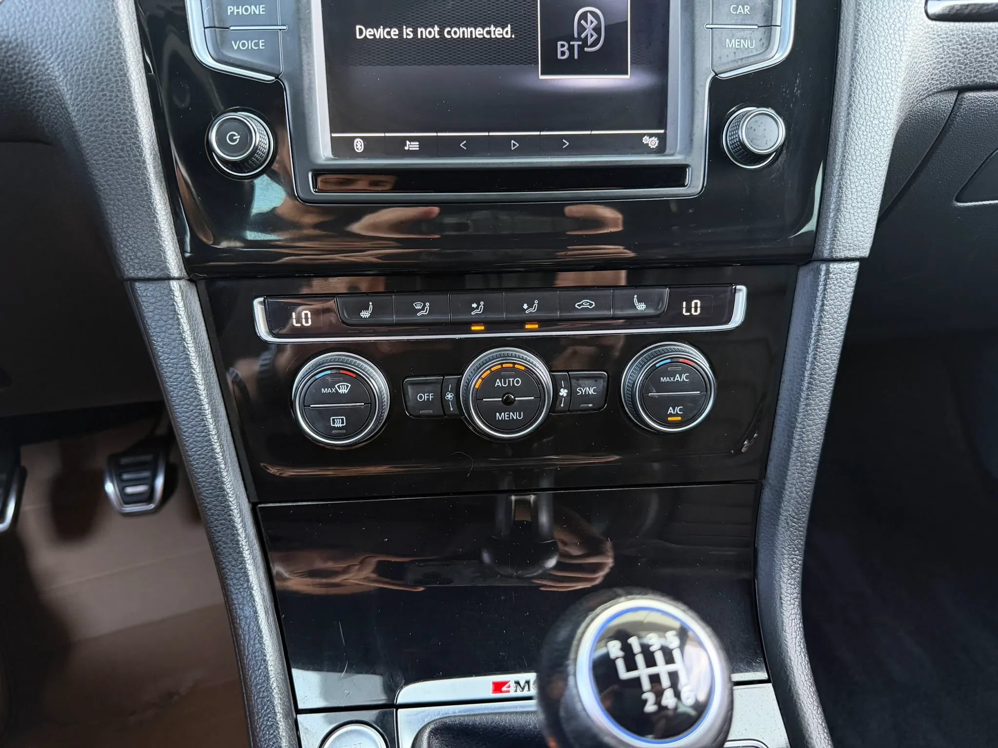 Used 2017 Volkswagen Golf R 4-Door AWD/4WD image 20