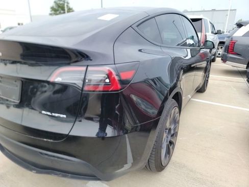 Used 2023 Tesla Model Y Long Range AWD/4WD image 3
